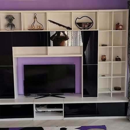 Luxury Apartment With Two Bedrooms And Large Living Room, 100 Square Meters, City Center ออราแด ภายนอก รูปภาพ